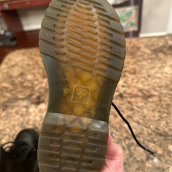 EUC size 12 patent leather Dr. Martens boots. - Picture 3 of 6